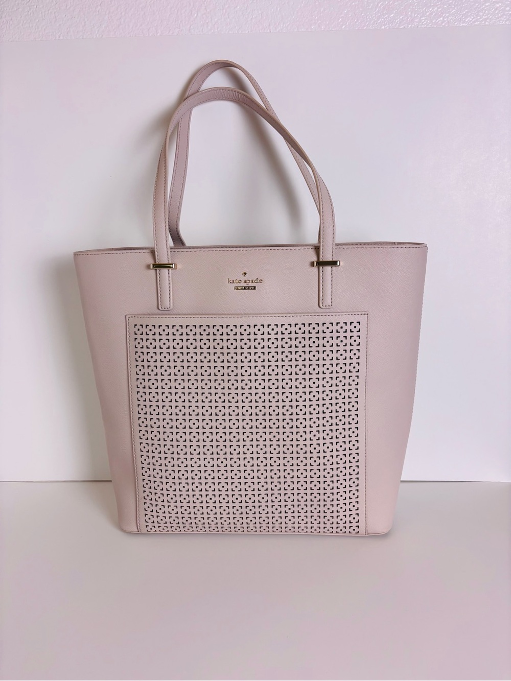 Kate Spade Cedar Street Perforated Tayler Tote Beige Handbag Bag - Picture 2 of 9